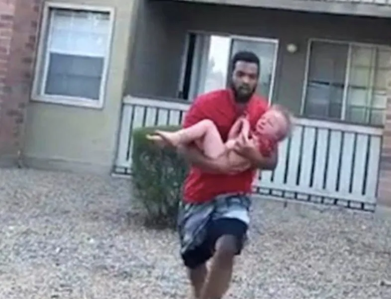 Blanks tras atrapar al niño