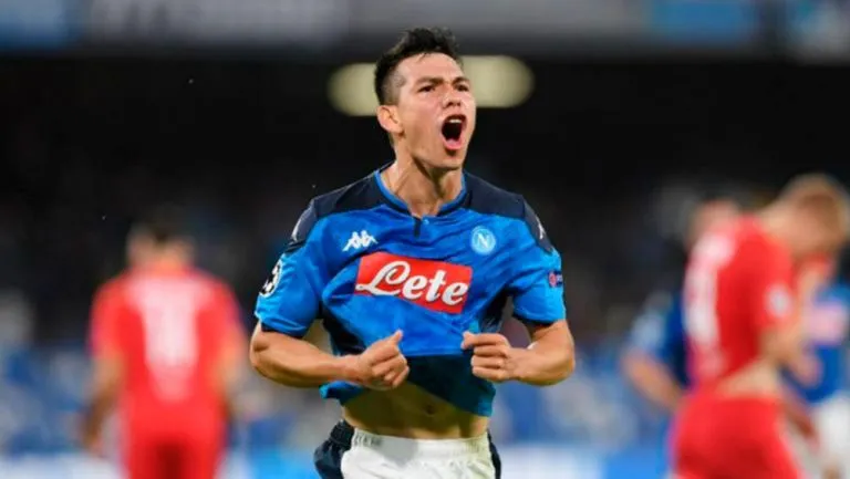 EFE Chucky Lozano en celebración de gol