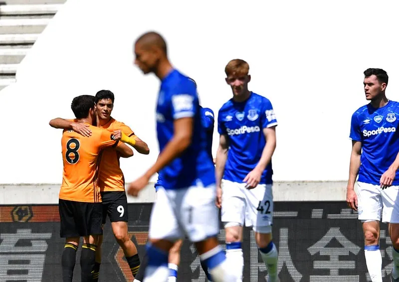 AP El mexicano celebra un gol con Wolverhampton