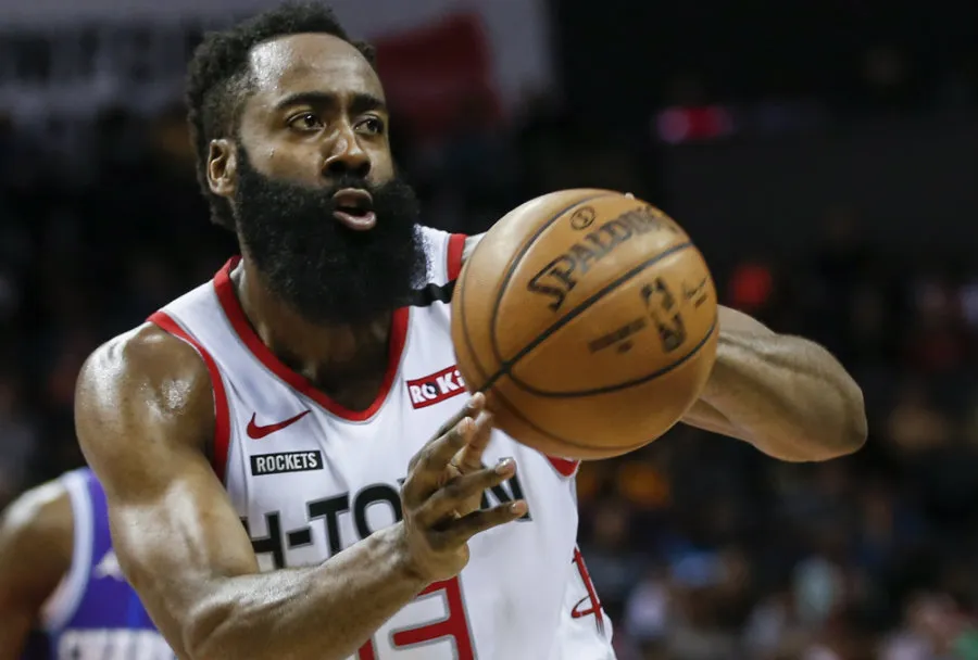 Harden en juego con los Houston Rockets