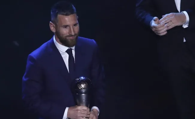 Messi, con el premio The Best de 2019