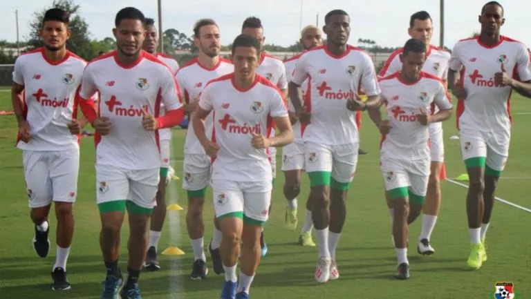 El combinado panameño en practicas previo al partido ante México