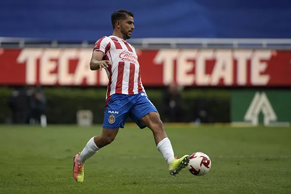 El lateral en el partido contra León