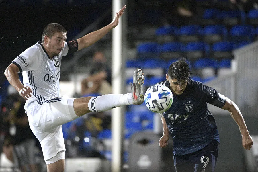 El remate de Pulido para anotar