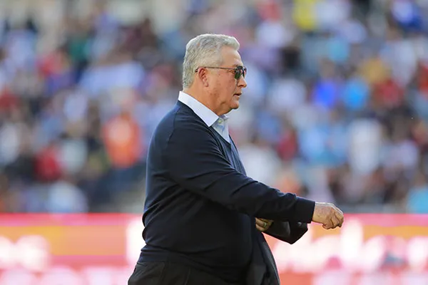 El estratega durante un partido de Liga MX