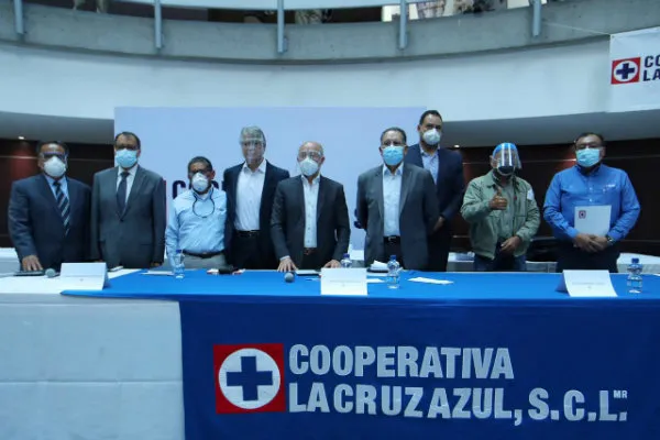 MIGUEL PONTÓN Junta de Gobierno de la Cruz Azul S.C L