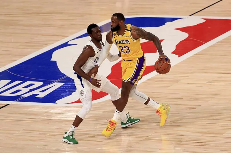 LeBron James durante el juego ante Clippers