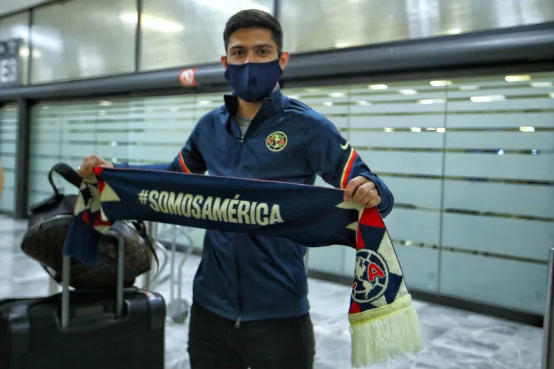 MIGUEL PONTÓN Sergio Díaz en el AICM