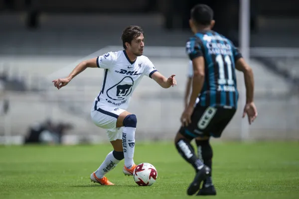Carlos Gutiérrez en un partido de Universidad