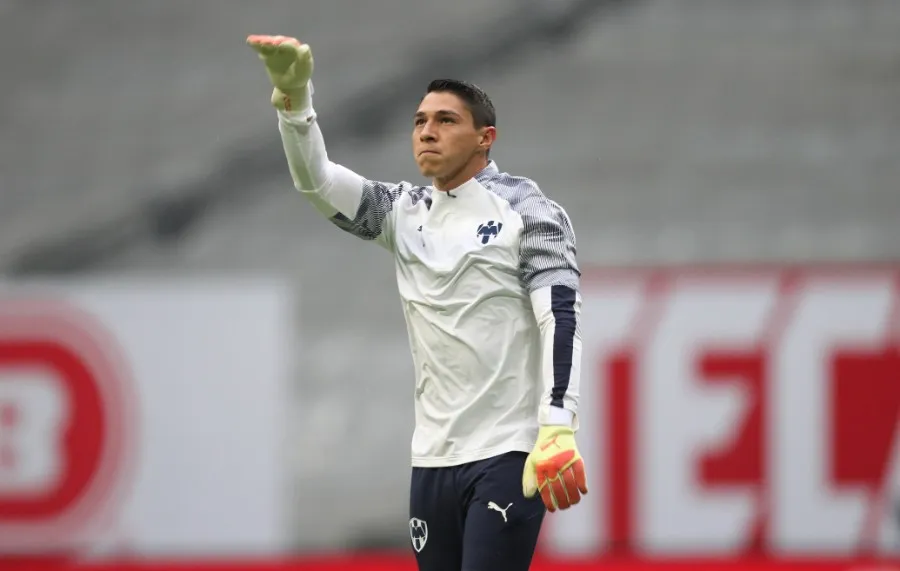 Hugo González previo a un partido con Rayados