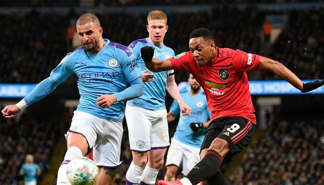 AP Martial intenta superar la marca de Kyle Walker