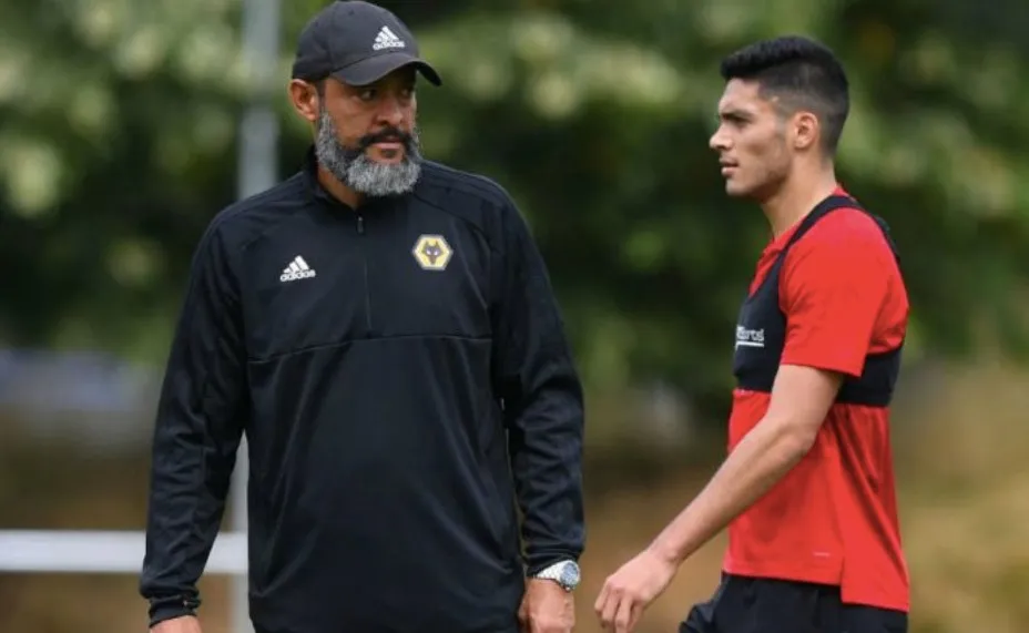 Nuno y Jiménez en un entrenamiento con los Wolves