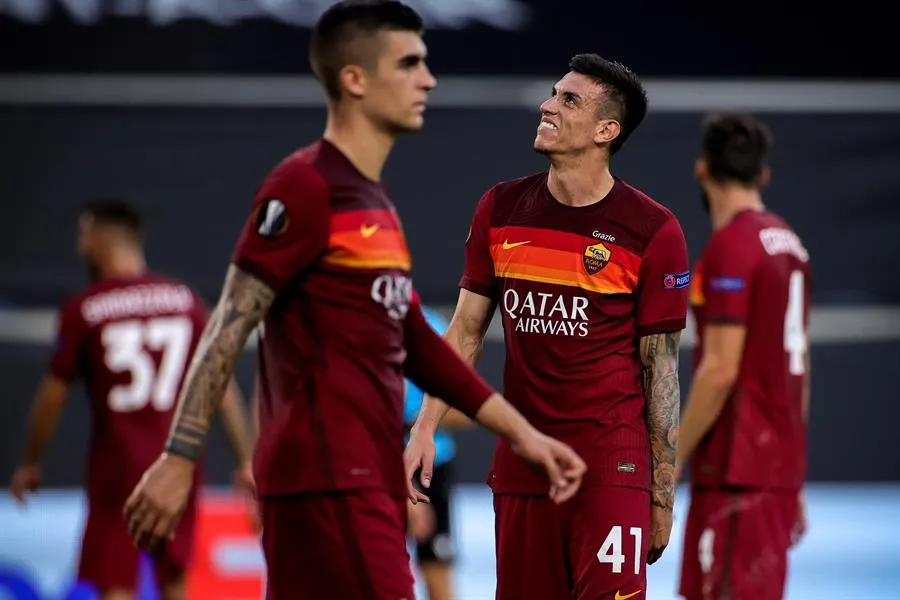 Jugadores de la Roma se lamentan tras descalabro