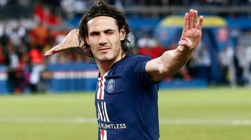 AP El delantero uruguayo celebrando un gol del PSG