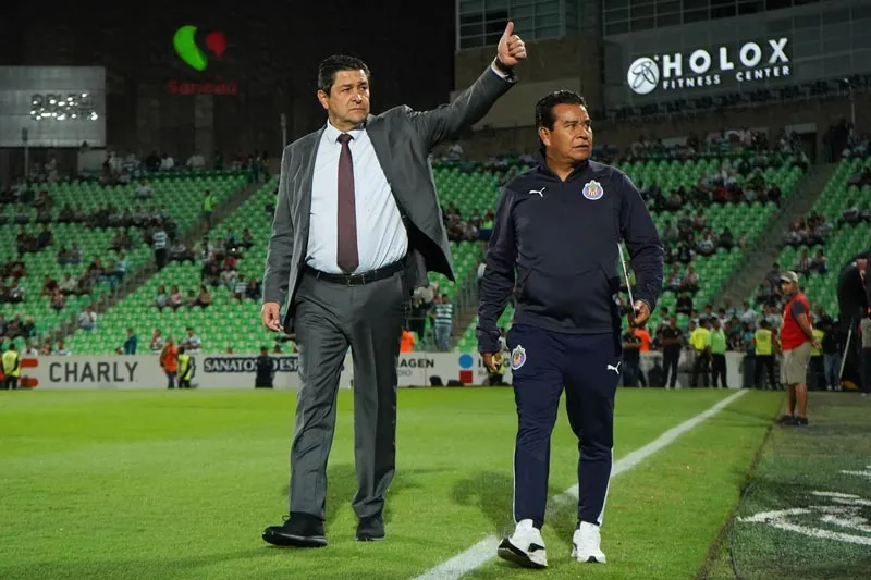 El exjugador del Rebaño acompañando a Tena como auxiliar