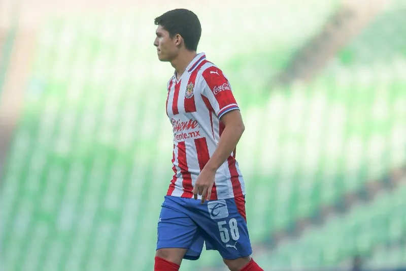 Martínez en un juego en Estadio Corona