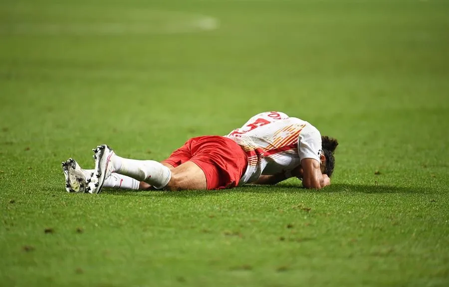 EFE Poulsen destruído tras la eliminación del RB Leipzig