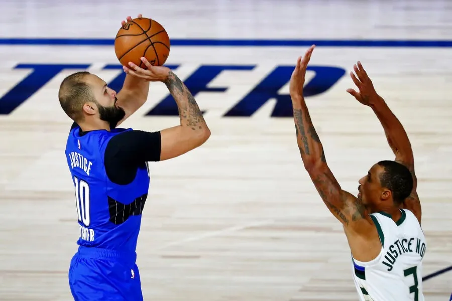 AP Magic venció 110-122 a Bucks en el primer juego