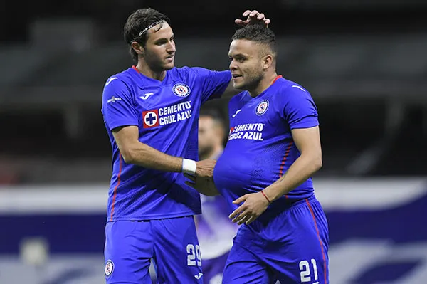 IMAGO7 Giménez celebra una anotación del Cabecita Rodríguez