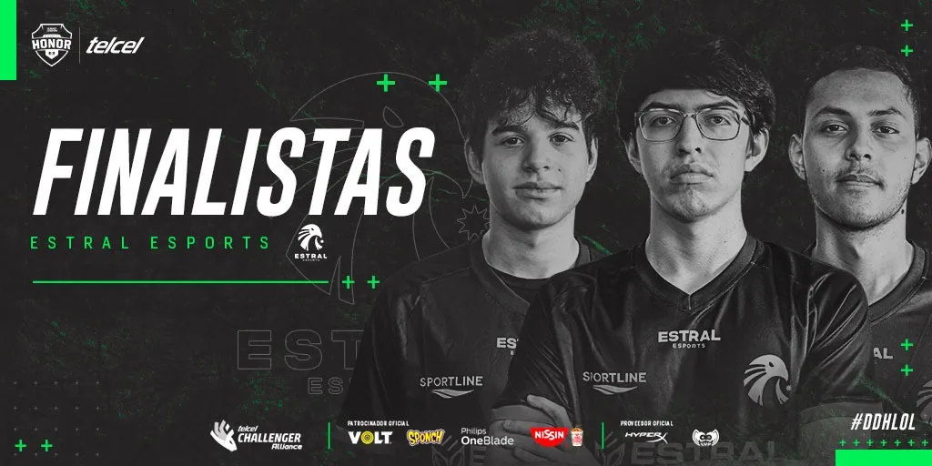 Integrantes del Estral Esports listos para la Final