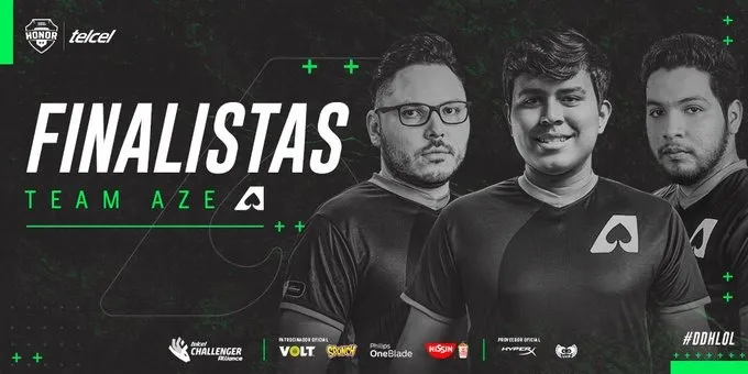 Integrantes del Team Aze listos para la Final