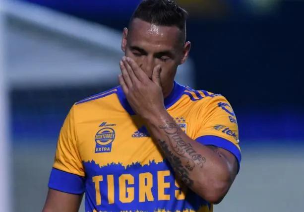 Dueñas se lamenta tras fallar una acción