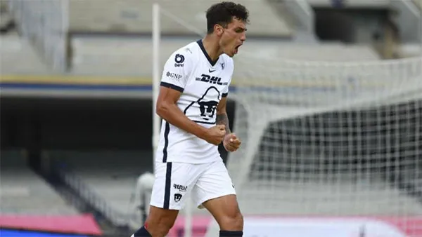 IMAGO7 Juan Dinenno festeja uno de los goles de Pumas