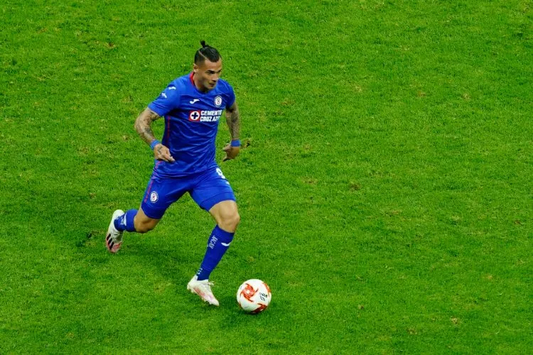 IMAGO7 Milton Caraglio durante un partido con Cruz Azul