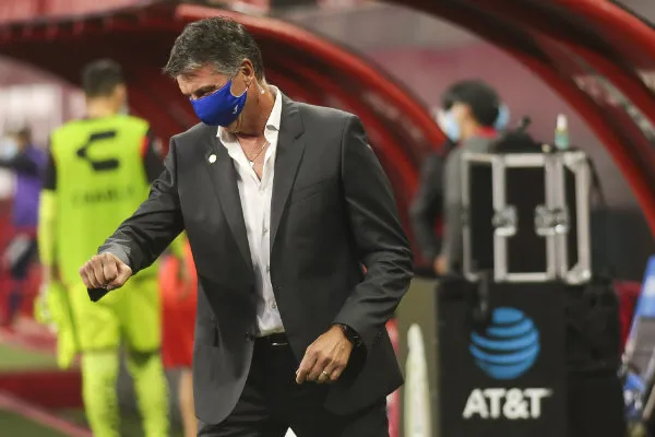 IMAGO7 Robert Dante Siboldi, director técnico cementero