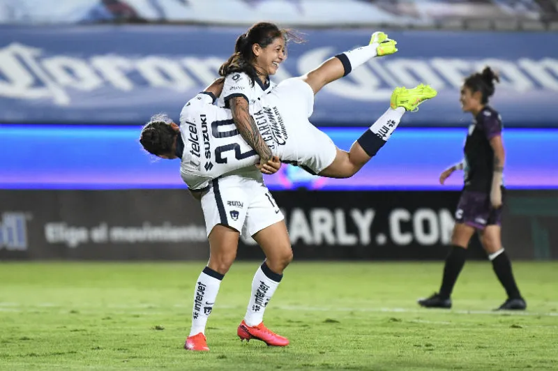 IMAGO7 Pumas en festejo de gol
