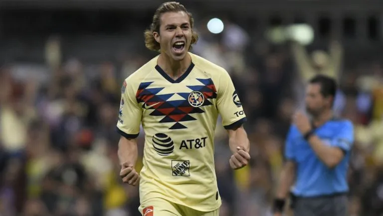 IMAGO7 Sebastián Córdova en festejo de gol