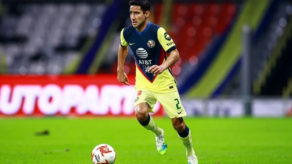 IMAGO7 Luis Fuentes en partido con América
