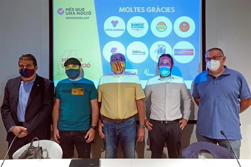 EFE Los responsables de la obtención de las firmas para la dimisión de Bartomeu