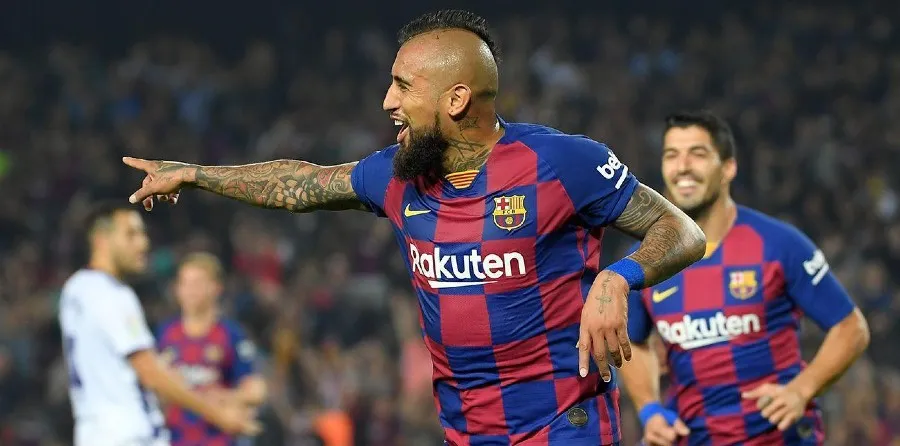 Arturo Vidal durante un partido con Barcelona