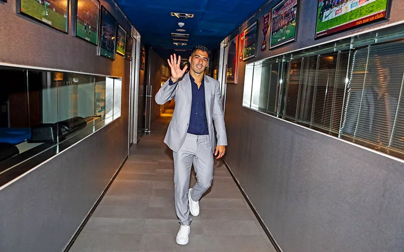 Luis Suárez durante su despedida del Barcelona