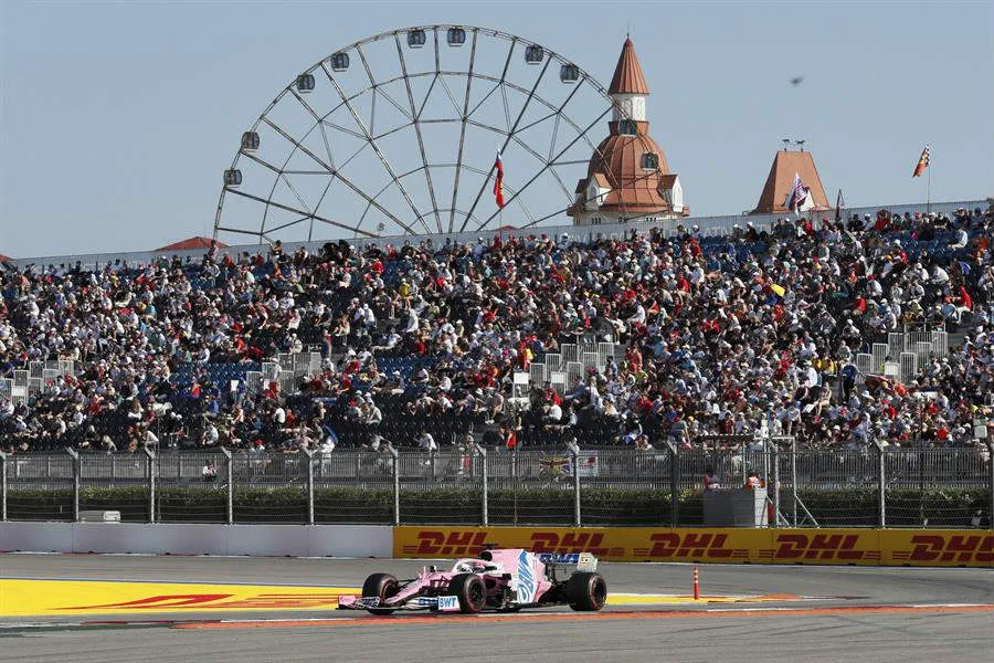 EFE Checo durante el Gran Premio de Rusia