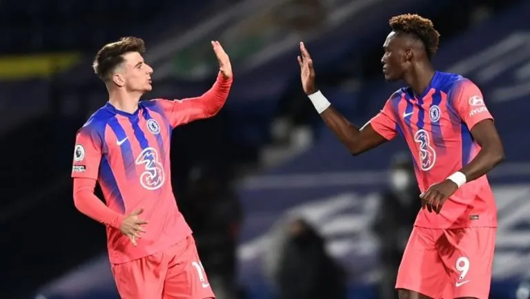 EFE Mount y Abraham celebrando