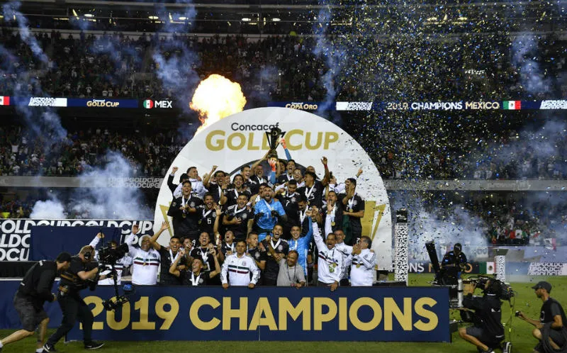 IMAGO7 Selección Mexicana en festejo