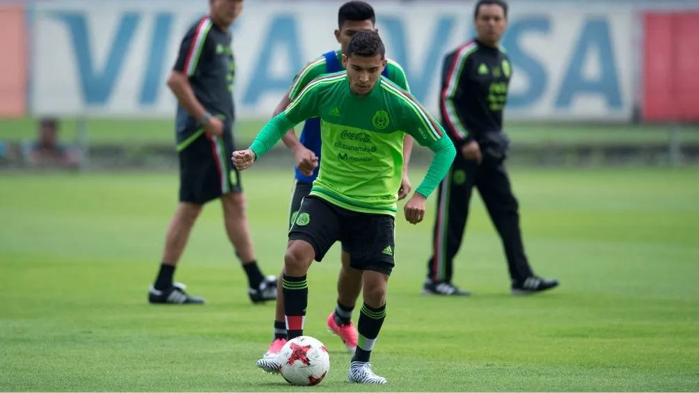 Orbelin Pineda con la Selección