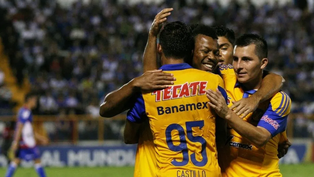 IMAGO7 Ikechukwu Uche en partido con Tigres
