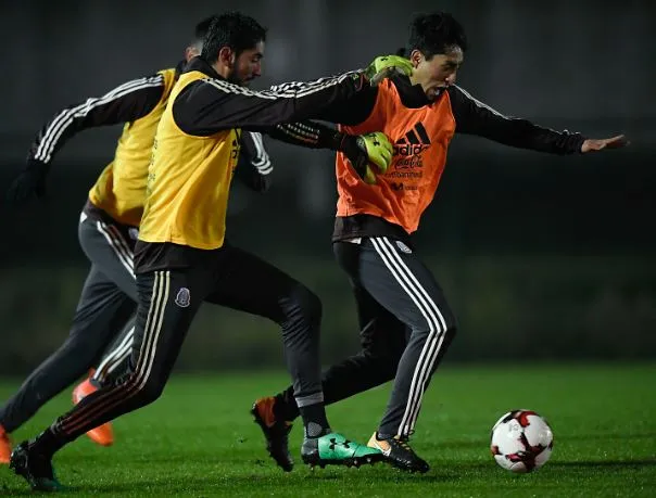 IMAGO7 Govea en una práctica del Tri