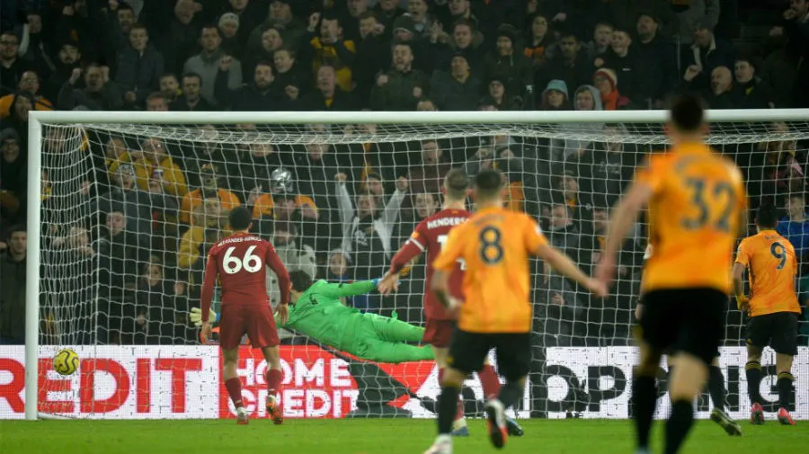 Gol de Jiménez al Liverpool