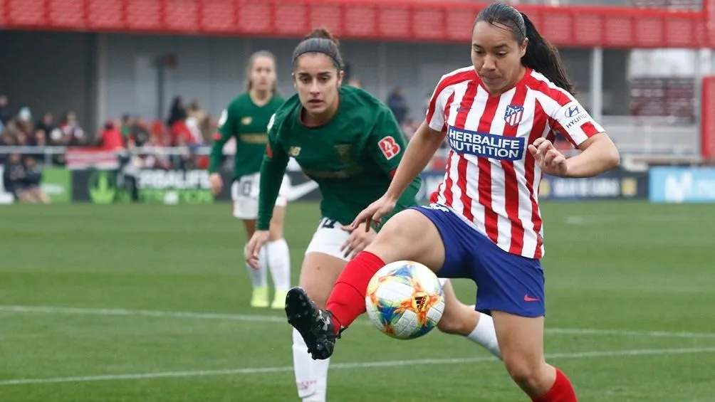 @ATLETIFEMENINO Charlyn Corral en partido con el Atleti