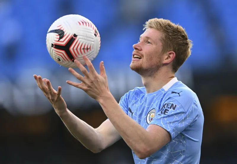 De Bruyne en partido con Manchester City