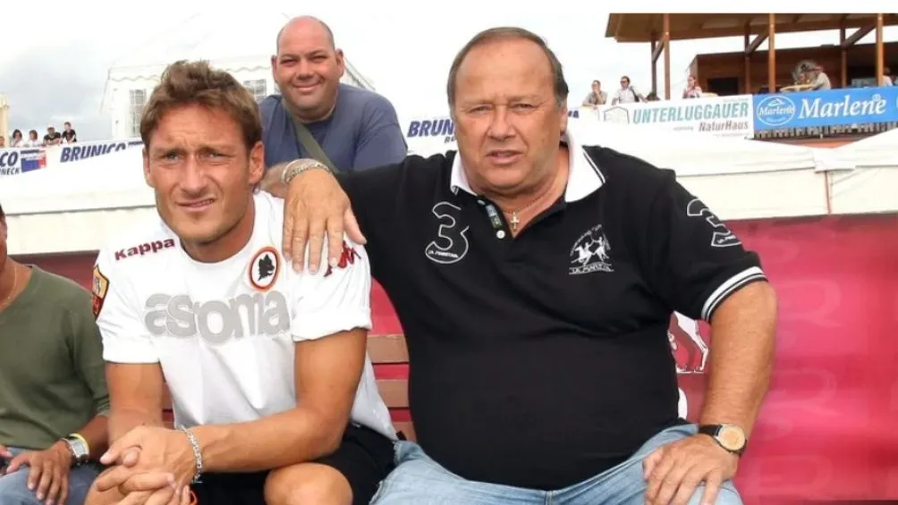 Francesco Totti junto a su padre, Enzo