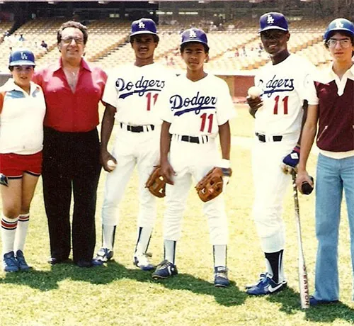 La pasión por el beisbol es una herencia de familia