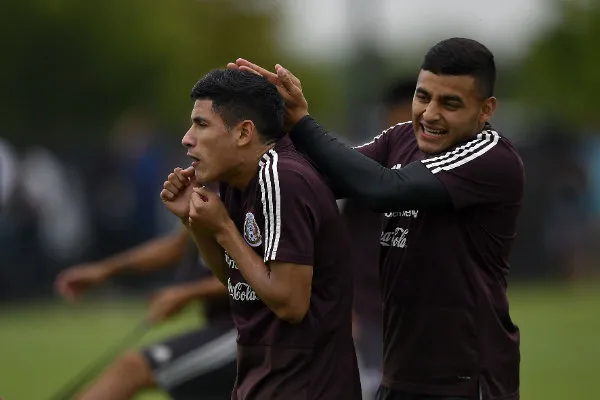 Uriel Antuna y Alexis Vega con Selección