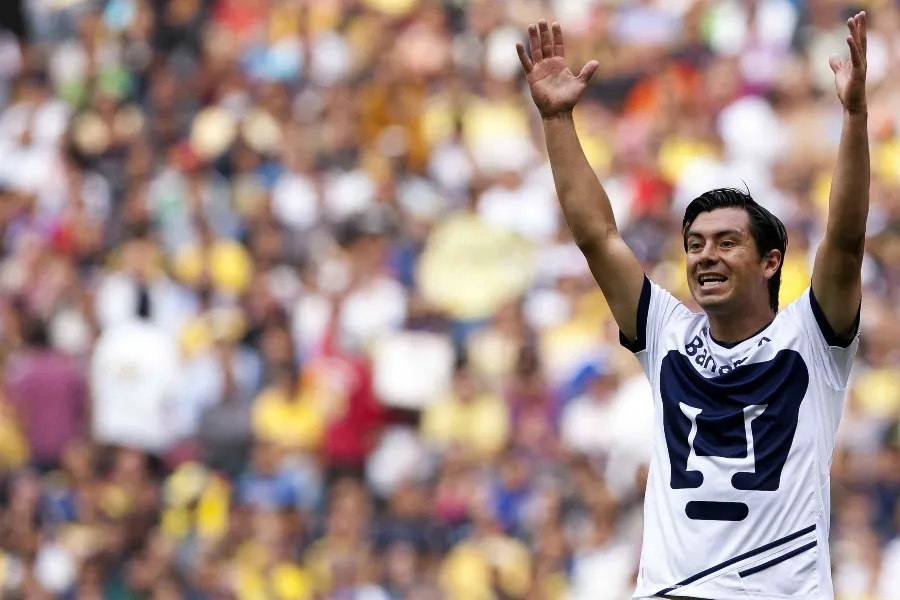 Juan Carlos Cacho en su paso por Pumas