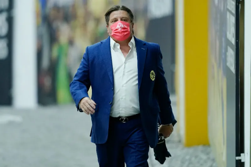 Miguel Herrera en partido