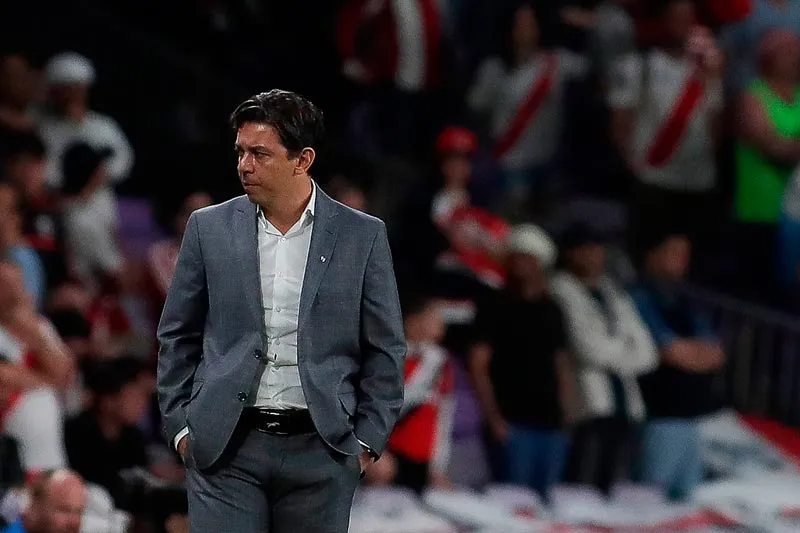 El técnico de los Millonarios durante un partido